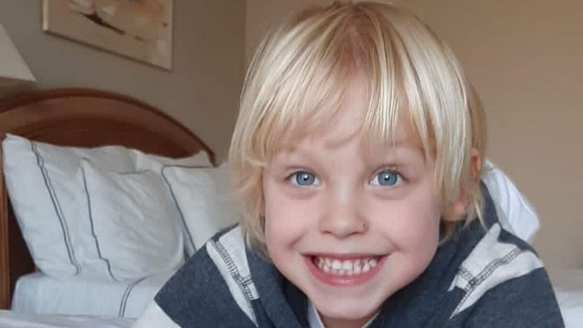 Mirko quiere ser jugador profesional de fútbol cuando sea grande.