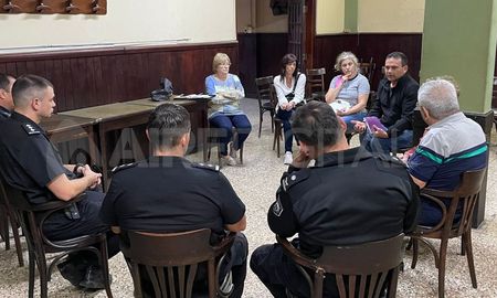 El encuentro tuvo lugar en el Club Argentino de barrio Candioti. El encuentro tuvo lugar en el Club Argentino de barrio Candioti.