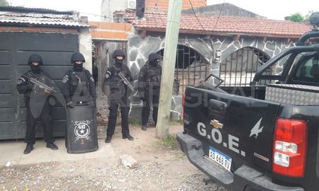 Se realizaron 16 allanamientos que permitió el secuestro de un arsenal y material estupefaciente Se realizaron 16 allanamientos que permitió el secuestro de un arsenal y material estupefaciente