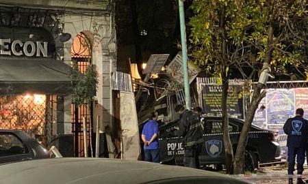 Villa Urquiza: murió un motociclista atropellado por un patrullero Villa Urquiza: murió un motociclista atropellado por un patrullero