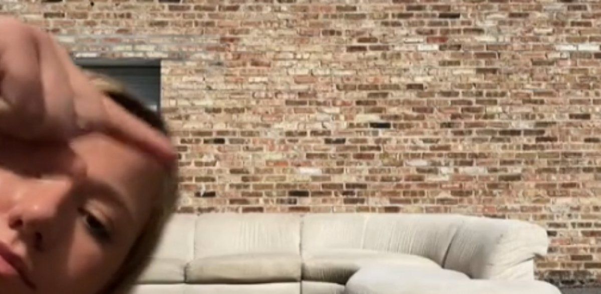 Video viral: vendió su sillón por 400 euros y luego descubrió que salía 40 veces más.