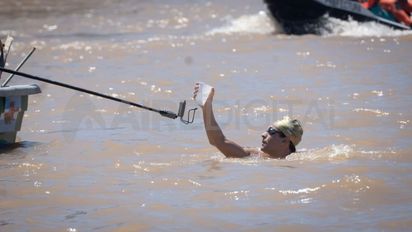 Cómo se alimentan los nadadores durante la Maratón Santa Fe-Coronda