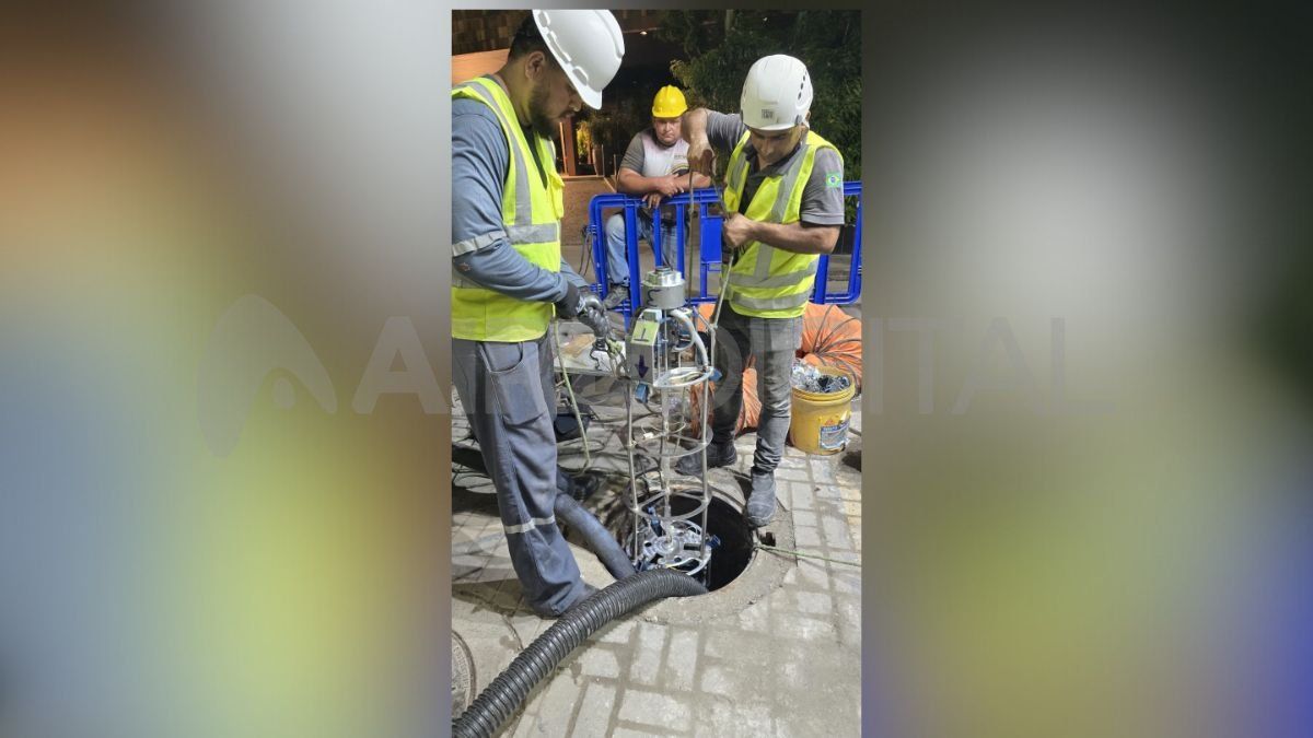 El cracking es un proceso que consiste en romper la cañería vieja desde su interior y