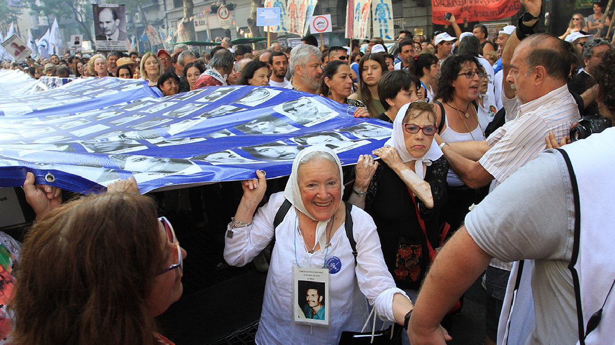 El punto de encuentro será, a partir de las 14, en Plaza de Mayo, previa movilización desde la intersección de las avenidas de Mayo y 9 de Julio.