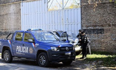 El crimen ocurrió en un galpón de la calle Liniers, entre Gálvez y 27 de Febrero. El crimen ocurrió en un galpón de la calle Liniers, entre Gálvez y 27 de Febrero.