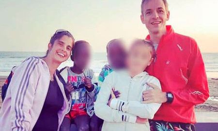La justicia investiga ahora si hombre que los adoptó puede ser acusado por el delito de incumplimiento de los deberes de asistencia familiar y un posible fraude a la Ley de Migraciones. La justicia investiga ahora si hombre que los adoptó puede ser acusado por el delito de incumplimiento de los deberes de asistencia familiar y un posible fraude a la Ley de Migraciones.