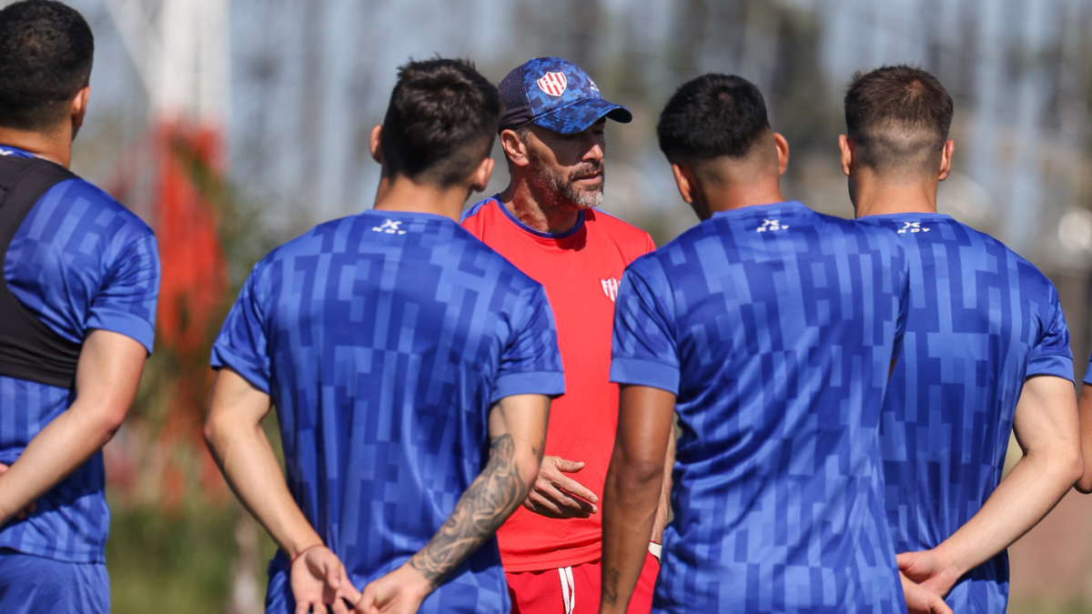 El Kily licenció al plantel de Unión tras la derrota ante Huracán