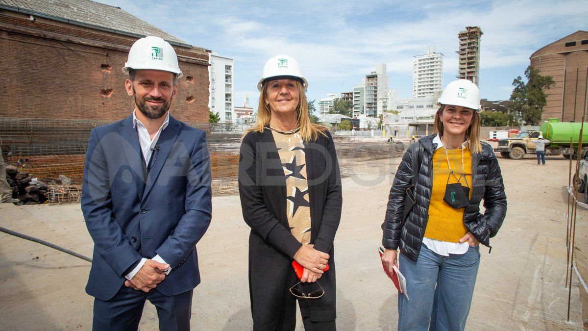 Martín Prez, CEO de Pilay; Alba Massó del Valle, gerente comercial de la empresa, y la arquitecta María Eugenia De Martini, brindaron detalles sobre el proyecto Paseo del Molino.