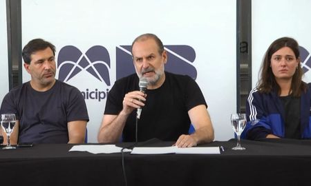 El intendente de Bahía Blanca, Federico Susbielles, brindó una conferencia de prensa para repasar el estado de situación de la ciudad. El intendente de Bahía Blanca, Federico Susbielles, brindó una conferencia de prensa para repasar el estado de situación de la ciudad.