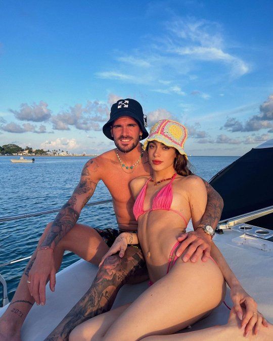 Tini Stoessel y Rodrigo De Paul están enamoradísimos. Tini Stoessel y Rodrigo De Paul están enamoradísimos.