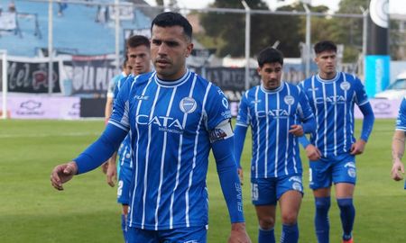 Colón va por un defensor experimentado: Pier Barrios, muy cerca de ser refuerzo. Colón va por un defensor experimentado: Pier Barrios, muy cerca de ser refuerzo.