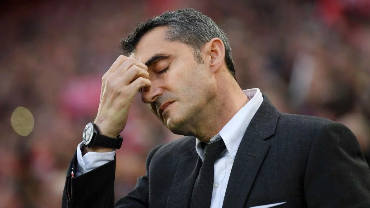 Barcelona despidió a Valverde y busca entrenador