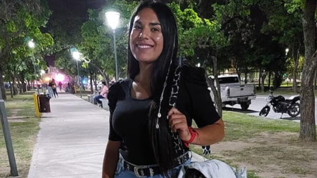 Malena Mena fue encontrada sin vida en su departamento y la Justicia ordenó la detención de su pareja. Malena Mena fue encontrada sin vida en su departamento y la Justicia ordenó la detención de su pareja.