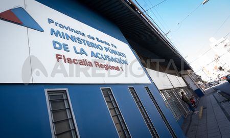 Tres de los juristas que debían evaluar a candidatos a ocupar cargos de conducción en el MPA renunciaron. Serán reemplazados por quienes desde un principio estuvieron disponibles como suplentes. Tres de los juristas que debían evaluar a candidatos a ocupar cargos de conducción en el MPA renunciaron. Serán reemplazados por quienes desde un principio estuvieron disponibles como suplentes.