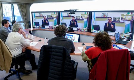 El presidente Alberto Fernández se reúne con los gobernadores este viernes por videoconferencia. El presidente Alberto Fernández se reúne con los gobernadores este viernes por videoconferencia.