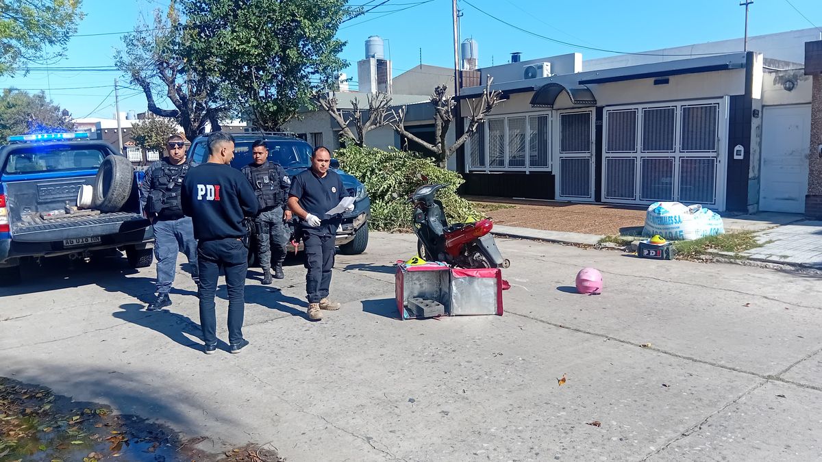 Santa Fe: una motociclista resultó herida tras chocar con una camioneta en barrio Sargento Cabral