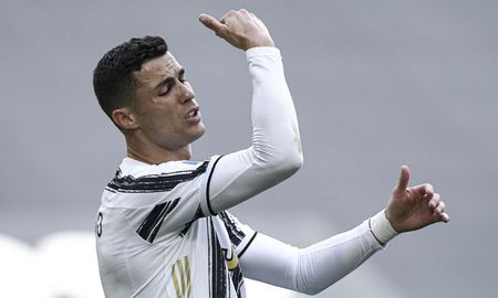 Cristiano Ronaldo desmintió los rumores de un posible retorno al Real Madrid a través de una publicación en Instagram. Cristiano Ronaldo desmintió los rumores de un posible retorno al Real Madrid a través de una publicación en Instagram.
