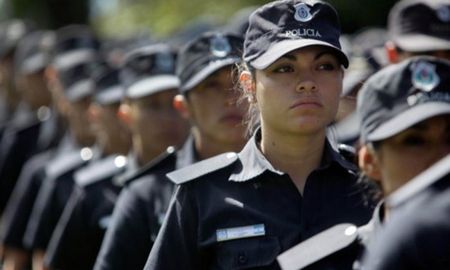 Entre junio y agosto del 2022, la Red de mujeres policías de Santa Fe realizó la segunda encuesta provincial sobre mujeres y violencia de género. Entre junio y agosto del 2022, la Red de mujeres policías de Santa Fe realizó la segunda encuesta provincial sobre mujeres y violencia de género.