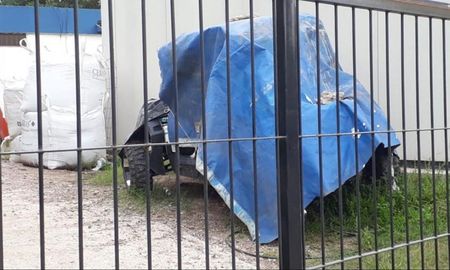 El cuatriciclo con el que falleció x, alojado en un corralón policial. (Foto: Axel Mena / La Voz) El cuatriciclo con el que falleció x, alojado en un corralón policial. (Foto: Axel Mena / La Voz)