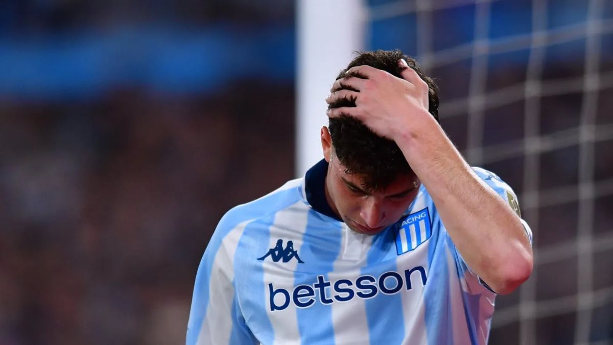 Juan Nardoni sufrió un desgarro en el bíceps femoral derecho en el partido de Racing contra Vélez por la Copa Libertadores.