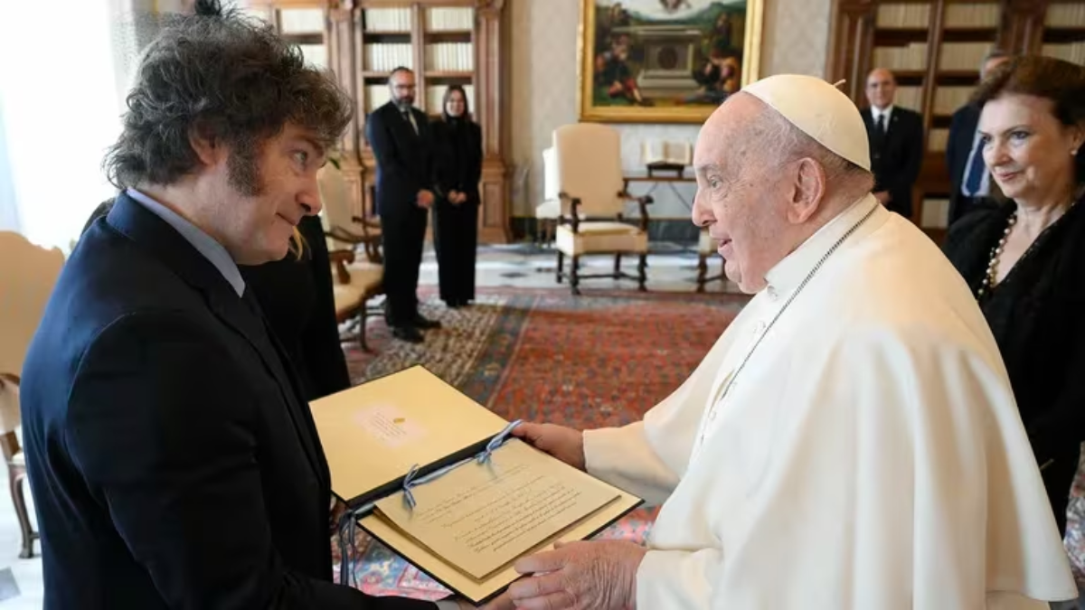 El presidente argentino y el Papa dialogaron este lunes durante aproximadamente una hora.