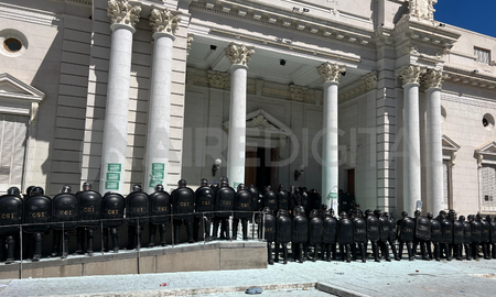 Michlig confirmó que tuvo que llamar al ministro de Seguridad para alertar de los desmanes Michlig confirmó que tuvo que llamar al ministro de Seguridad para alertar de los desmanes