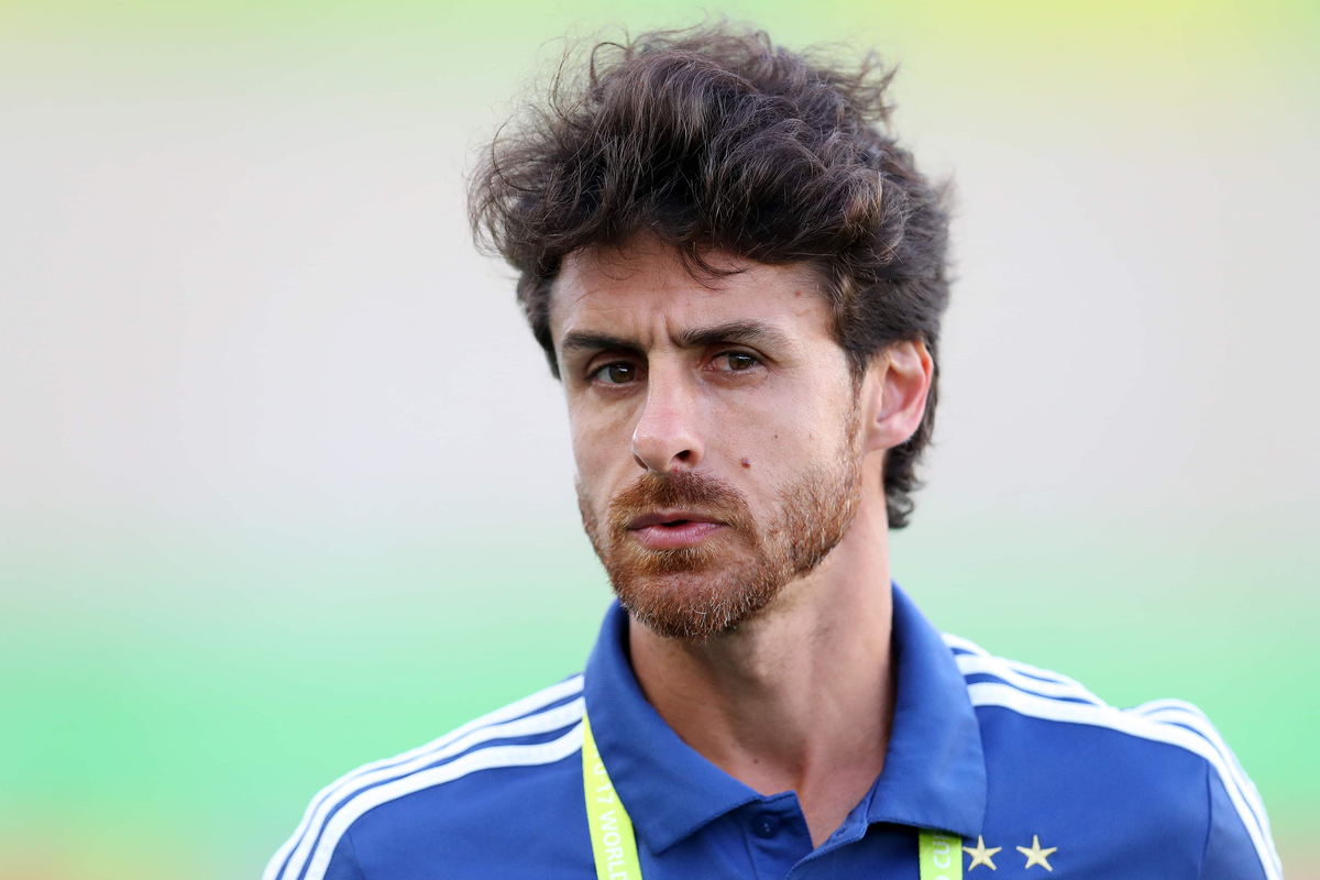 Pablo Aimar sería el técnico de la Selección Argentina contra Perú. Pablo Aimar sería el técnico de la Selección Argentina contra Perú.