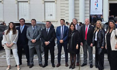 El bloque de La Libertad Avanza enumeró los tres motivos por los que pidieron suspender la Convención del 25. El bloque de La Libertad Avanza enumeró los tres motivos por los que pidieron suspender la Convención del 25.