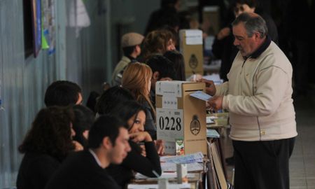 Aire de Santa Fe | elecciones gente votando