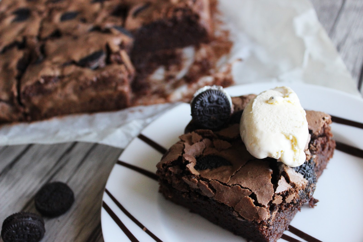 Cómo hacer brownie de chocolate con galletitas Oreo