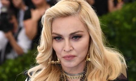 Madonna sigue una rutina para mantenerse más joven que nunca a sus 66 años. Madonna sigue una rutina para mantenerse más joven que nunca a sus 66 años.