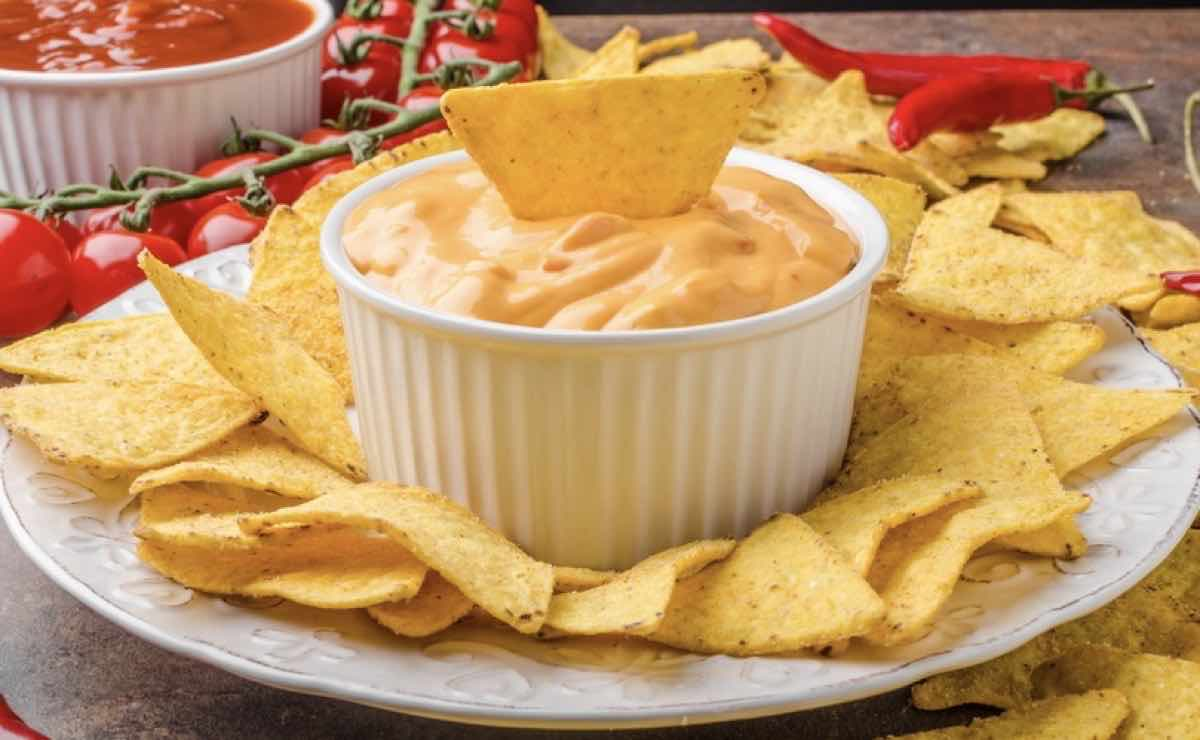Cómo hacer salsa cheddar: la receta perfecta para acompañar tus comidas