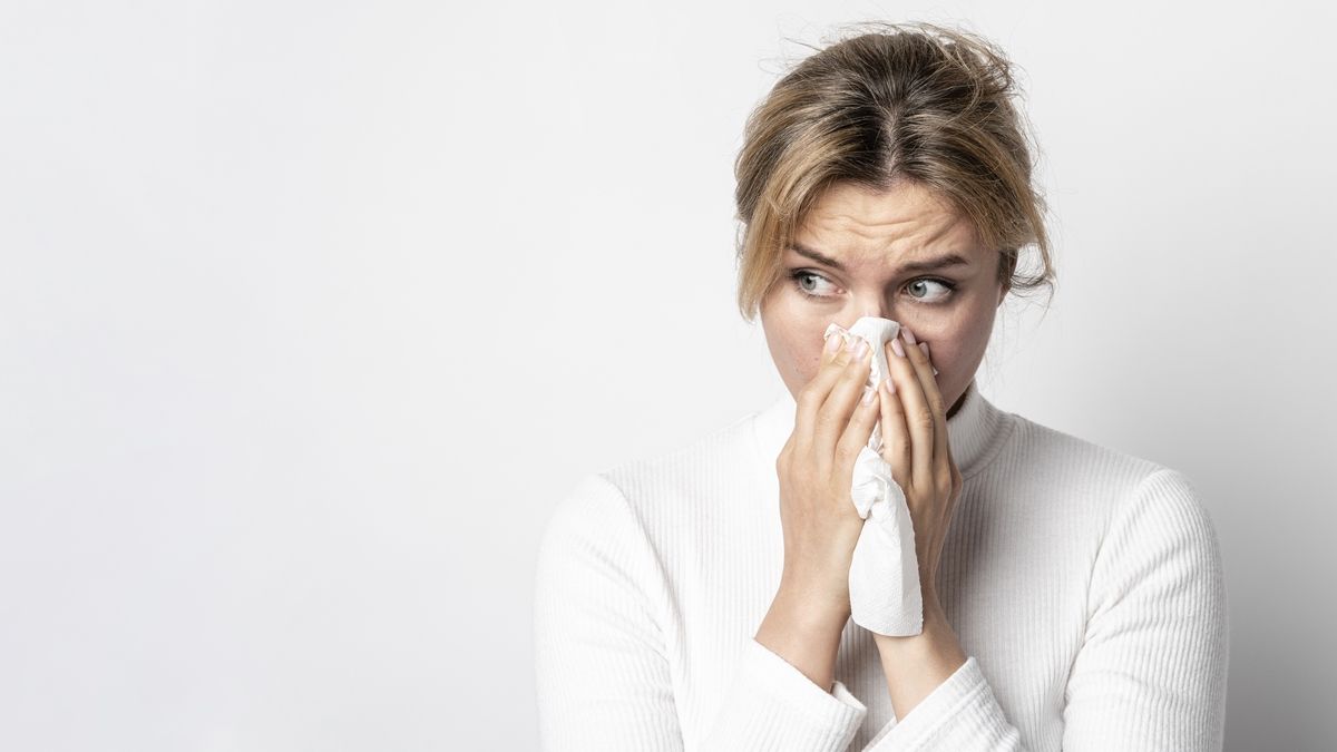 El virus de la Gripe A se transmite a través de las vías respiratorias.