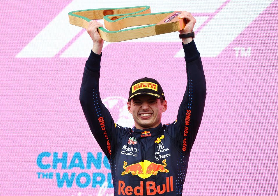 Max Verstappen ganó el GP de Estiria y se despega como líder del campeonato de la Fórmula 1.