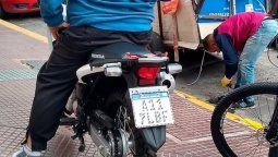 Javier Roberto es motomensajero. Tiene 46 a&ntilde;os, EPOC y el s&aacute;bado pasado a la madrugada le dieron el alta tras pasar la noche internado por un ataque de tos que se volvi&oacute; incontrolable.