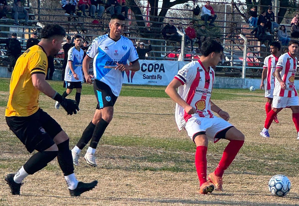 La Copa Santa Fe define nuevos clasificados en el fútbol masculino y femenino.