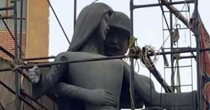 “Acusan” a estatua por abuso sexual