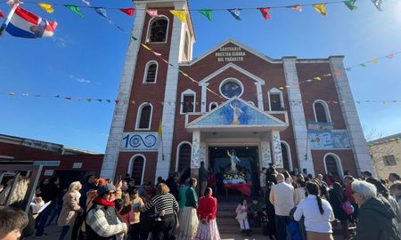La fiesta patronal de Nuestra Señora del Tránsito convoca a la comunidad del norte de&nbsp;Santa Fe&nbsp;a la parroquia de Blas Parera 7281.