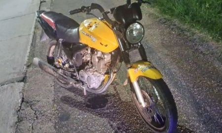 Una bebé de 6 meses perdió una pierna en un accidente en moto. Una bebé de 6 meses perdió una pierna en un accidente en moto.