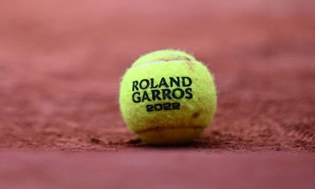Comienza el icónico Grand Slam galo sobre polvo de ladrillo con 11 argentinos. Comienza el icónico Grand Slam galo sobre polvo de ladrillo con 11 argentinos.