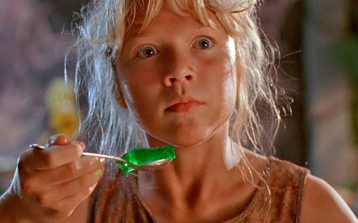 Así luce hoy Ariana Richards