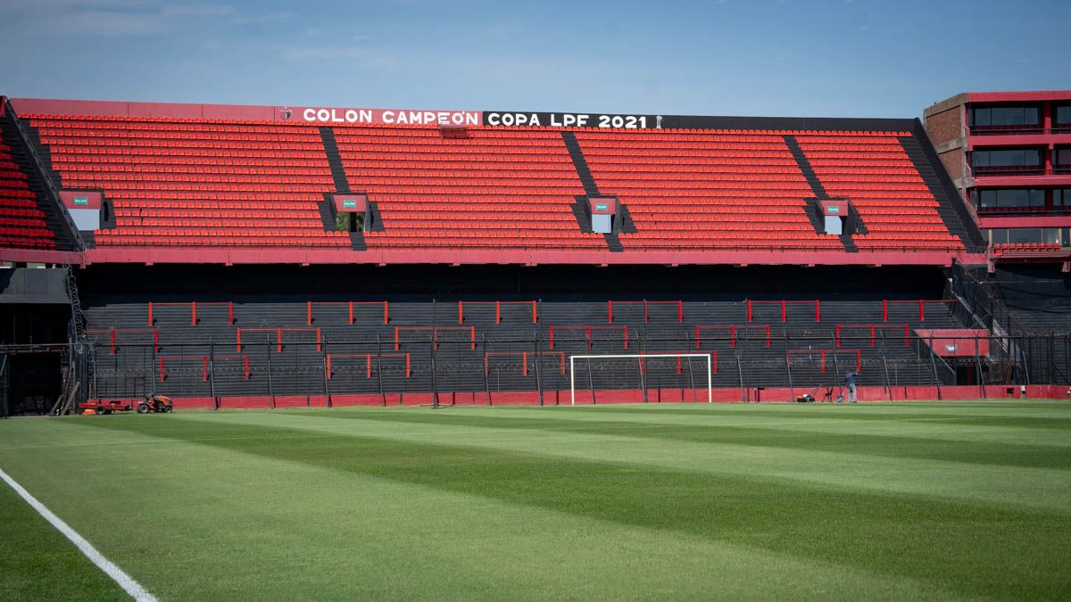 Cuántos socios de Colón están habilitados para entrar al Brigadier López