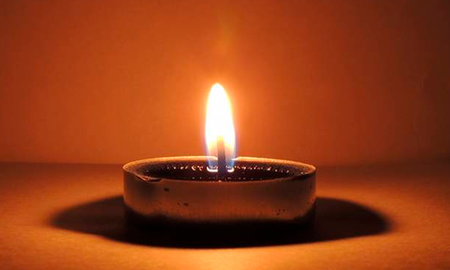 Se le conmemora universalmente el 30 de agosto, y a ella se puede recurrir en casos urgentes o que parecen imposibles, pues brinda ayuda a quien lo necesite siempre y cuando se le rece con mucha fe. Se le conmemora universalmente el 30 de agosto, y a ella se puede recurrir en casos urgentes o que parecen imposibles, pues brinda ayuda a quien lo necesite siempre y cuando se le rece con mucha fe.