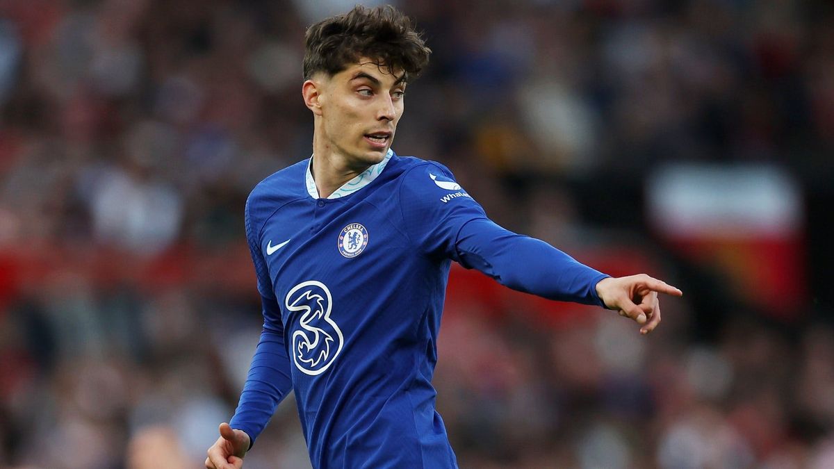 Kai Havertz tiene todo encaminado para dejar Chelsea y sumarse al Arsenal, clásico rival del equipo azul, esta misma semana. Kai Havertz tiene todo encaminado para dejar Chelsea y sumarse al Arsenal, clásico rival del equipo azul, esta misma semana.