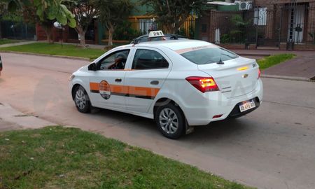 A partir del miércoles regirá un nuevo cuadro tarifario para el traslado en remise en Santo Tomé. A partir del miércoles regirá un nuevo cuadro tarifario para el traslado en remise en Santo Tomé.