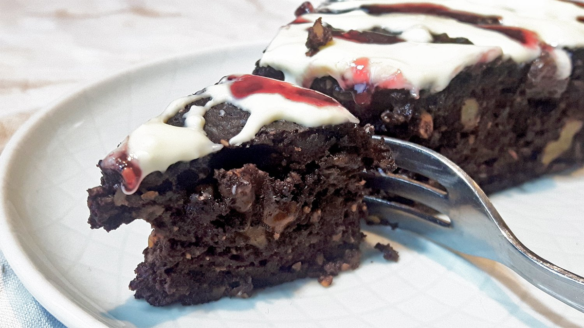 El budín de remolacha y chocolate es un postre delicioso y fácil de hacer, que se destaca por su sabor y color. El budín de remolacha y chocolate es un postre delicioso y fácil de hacer, que se destaca por su sabor y color.