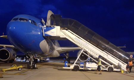Se trata del noveno vuelo de Aerolíneas Argentina hacia Rusia desde que se autorizó el uso de la vacuna Sputnik V en el país. Se trata del noveno vuelo de Aerolíneas Argentina hacia Rusia desde que se autorizó el uso de la vacuna Sputnik V en el país.