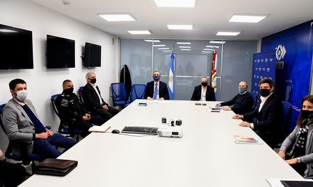 El ministro Marcelo Sain junto al intendente Pablo Javkin. El ministro Marcelo Sain junto al intendente Pablo Javkin.