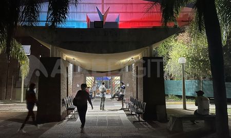 Tras la renuncia de petriatras, el Hospital Alassia registra demoras de hasta 4 horas en la atención de la guardia. Tras la renuncia de petriatras, el Hospital Alassia registra demoras de hasta 4 horas en la atención de la guardia.