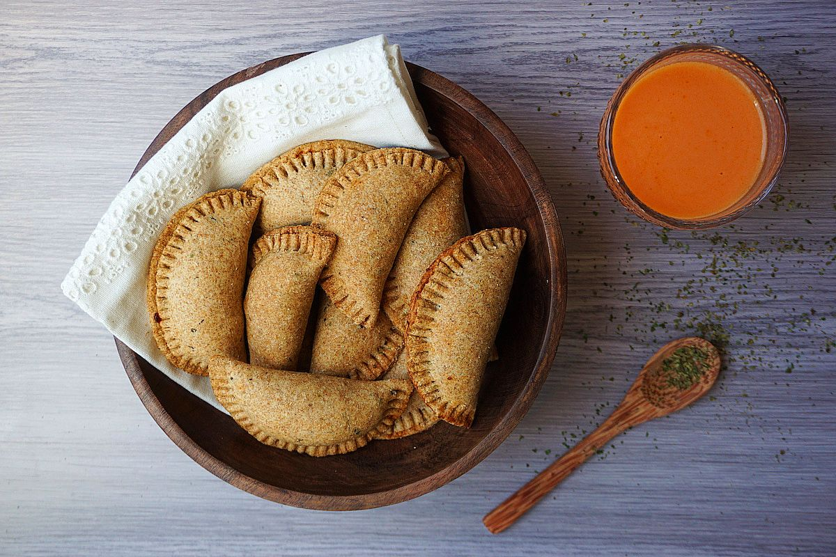 La receta de empanadas veganas de soja texturizada. La receta de empanadas veganas de soja texturizada.